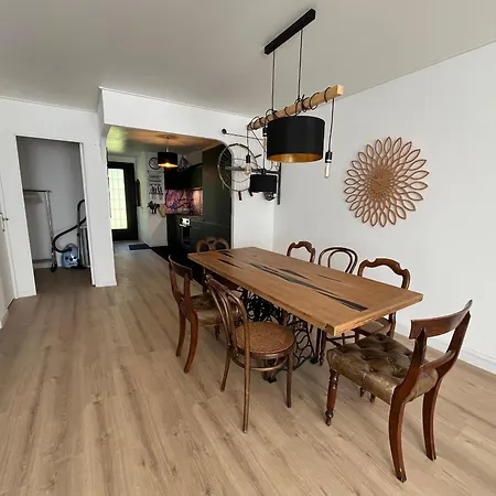 2 Pièces à Avec Balcon Et Climatisation - Fr-1-338-625