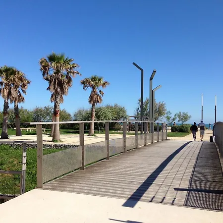 2 Pièces à Avec Balcon Et Climatisation - Fr-1-338-625