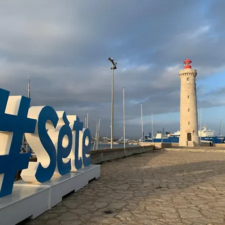 2 Pieces A Avec Balcon Et Climatisation - Fr-1-338-625 * Sète